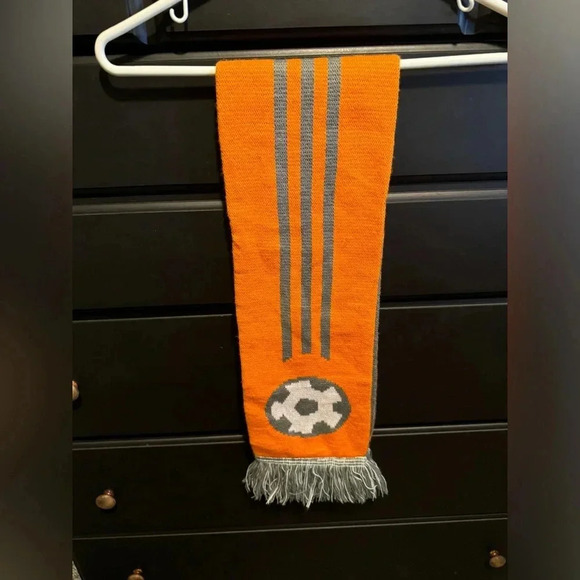 GRAY ORANGE SOCCER SHOTS SCARF winter wear - Picture 3 of 4
